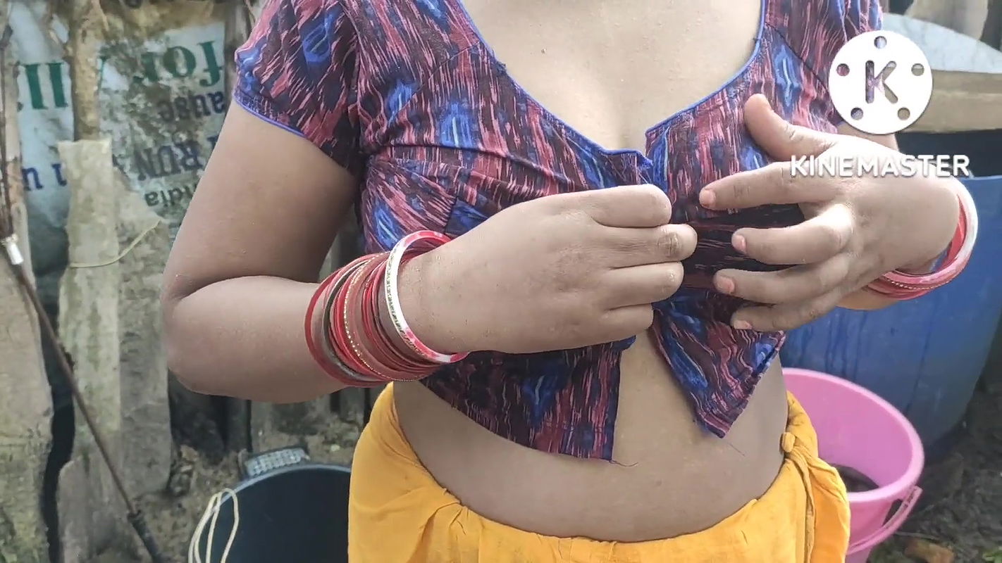 Indian hot housewife hot boobs