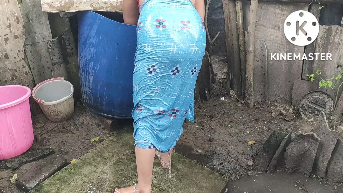 Indian house wife hot boobs hot sexy