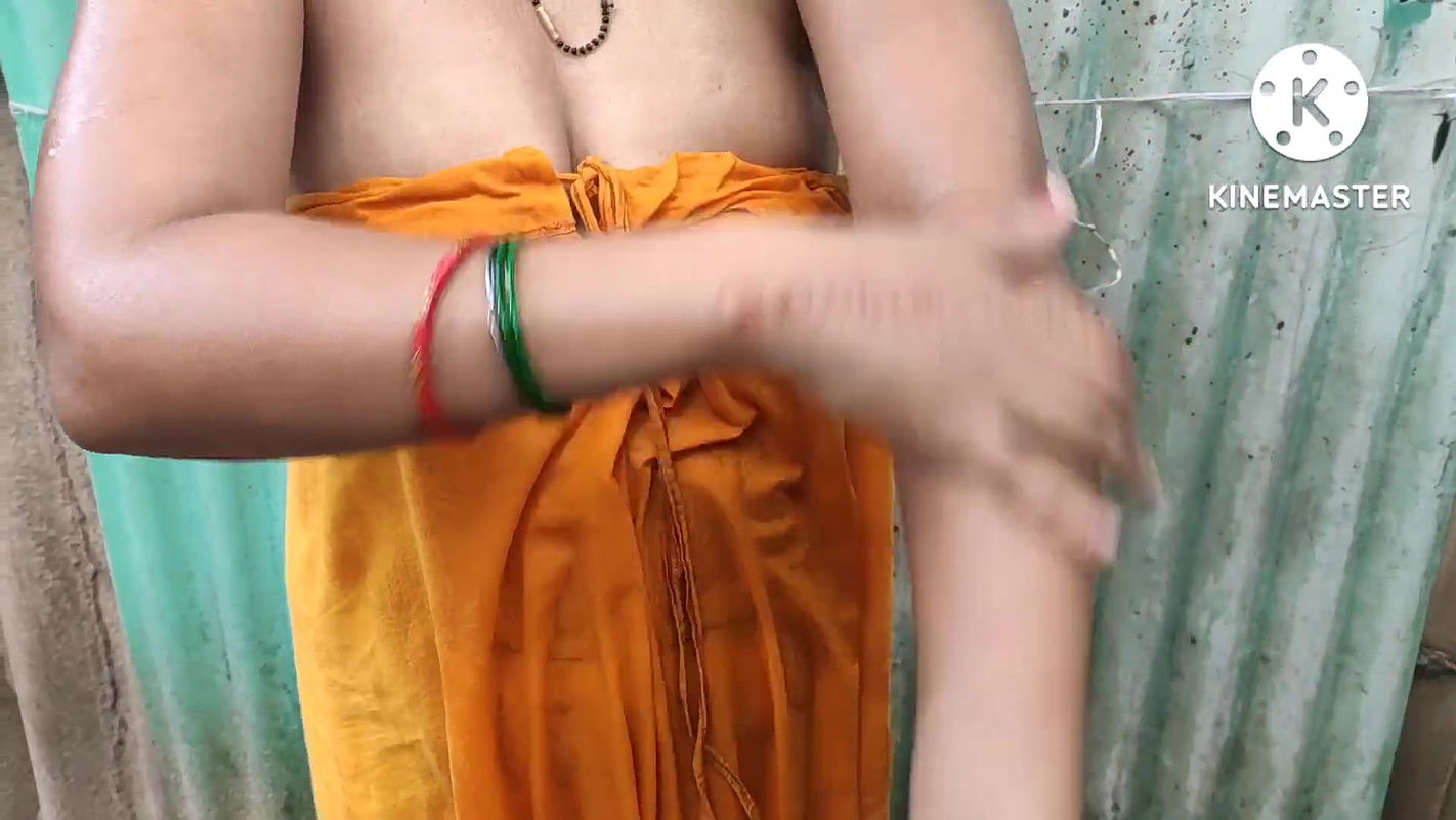 Indian wife bathing outside without any fear