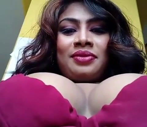 Bangladeshi Model Actress Sexy Busty Rasmi Alon Hot Live Show