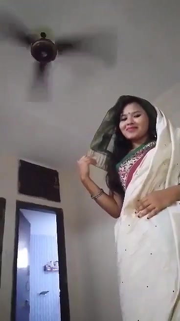 Sexy Bhabi Part 2 clips merged