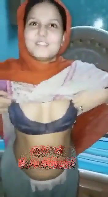 Bf making video & girl saying about boobs