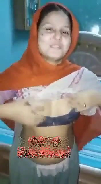 Bf making video & girl saying about boobs