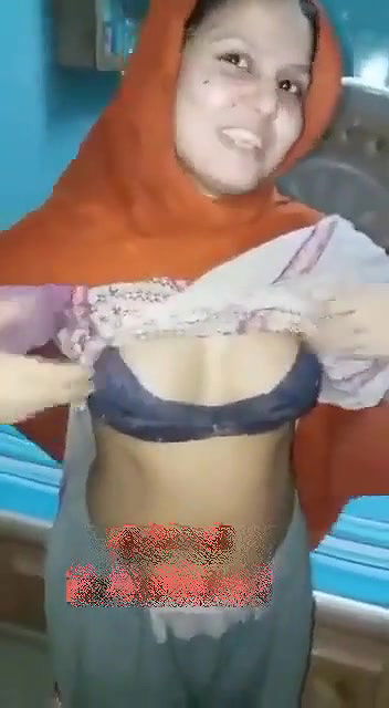 Bf making video & girl saying about boobs