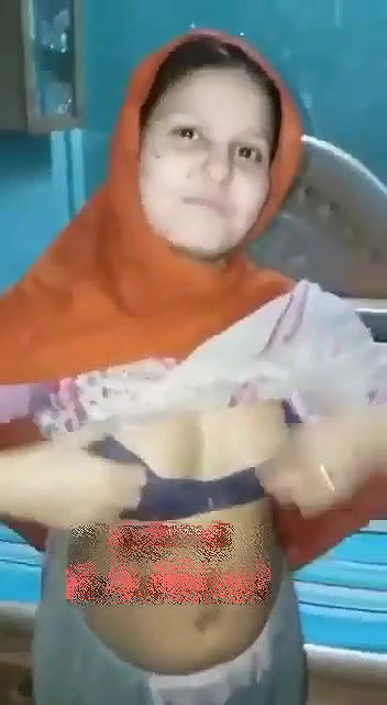 Bf making video & girl saying about boobs