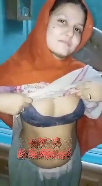 Bf making video & girl saying about boobs