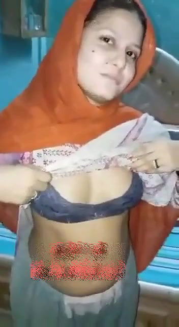 Bf making video & girl saying about boobs