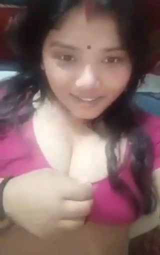 Assame Horny Boudi Showing And Fingering