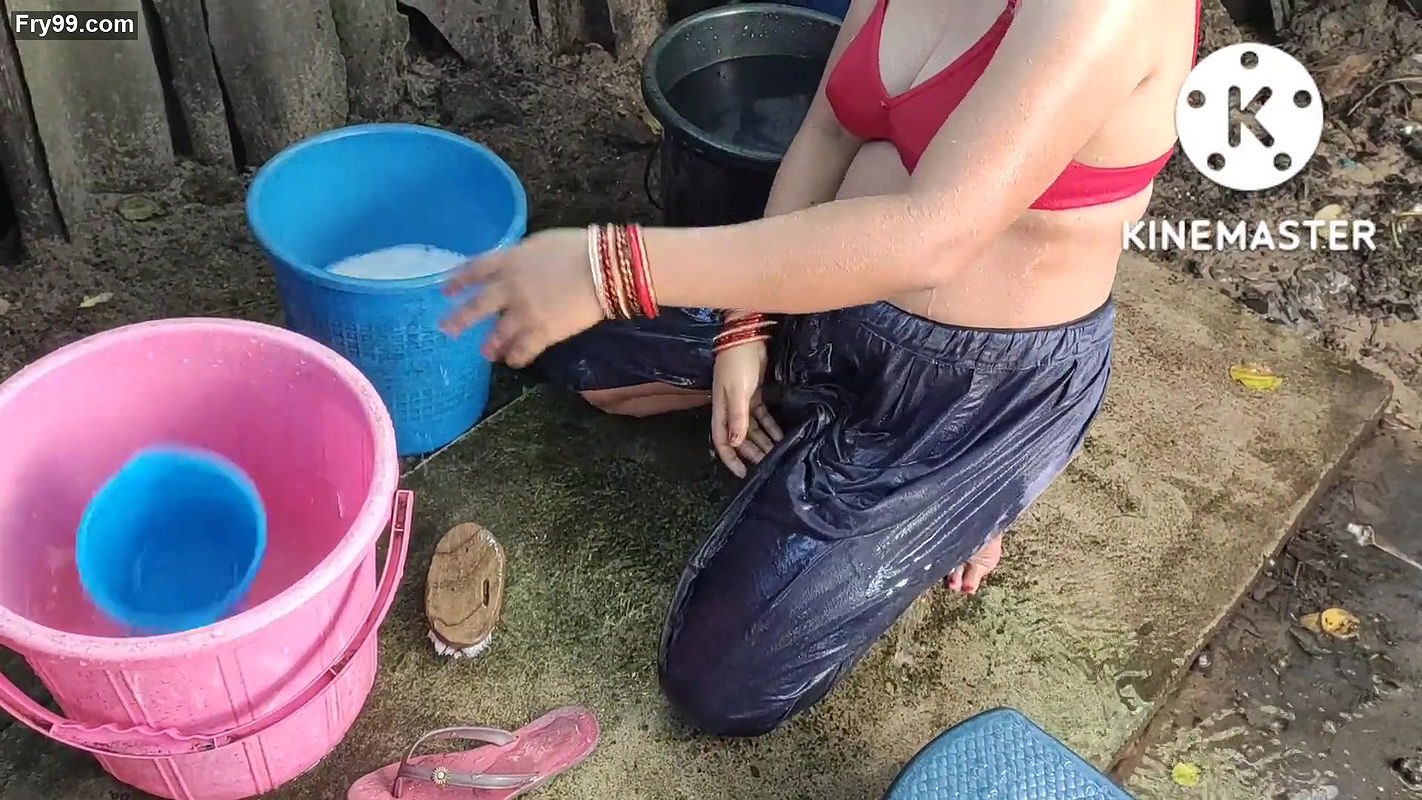 Anita hot bathing outside style