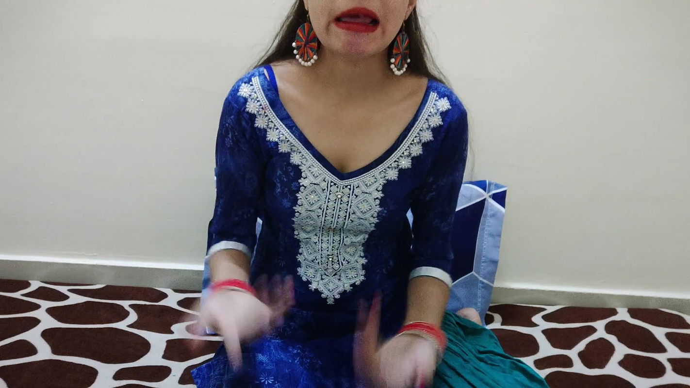 Wife cheating with ex-boyfriend hot xxx videos saarabhabhi6 part 1 in Hindi Audio