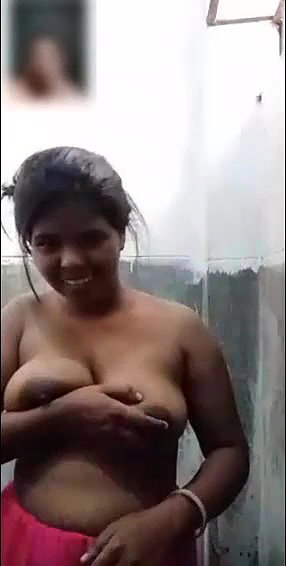 Hot Girl Bathroom Video Call