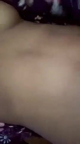 Desi Cute Girl Showing Boobs And Rubbing Her Wet Pussy