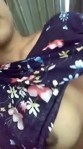 Desi Cute Girl Showing Boobs And Rubbing Her Wet Pussy