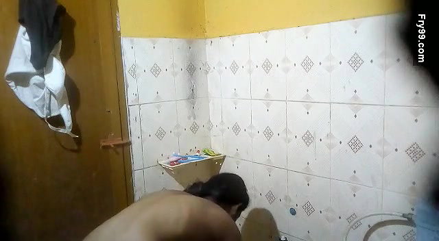 Cute Desi girl Showing Her Boobs