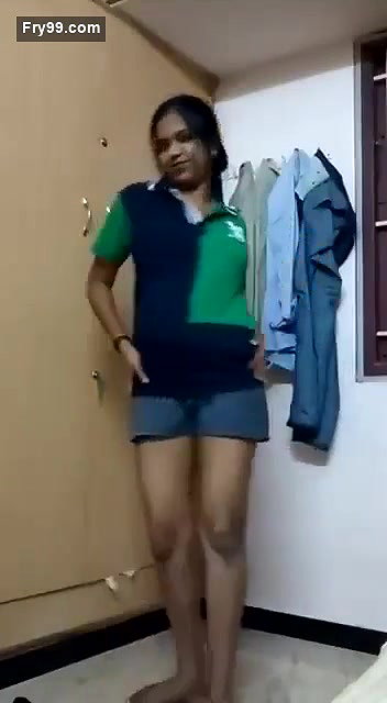 Super Cute Girl Boobs Show