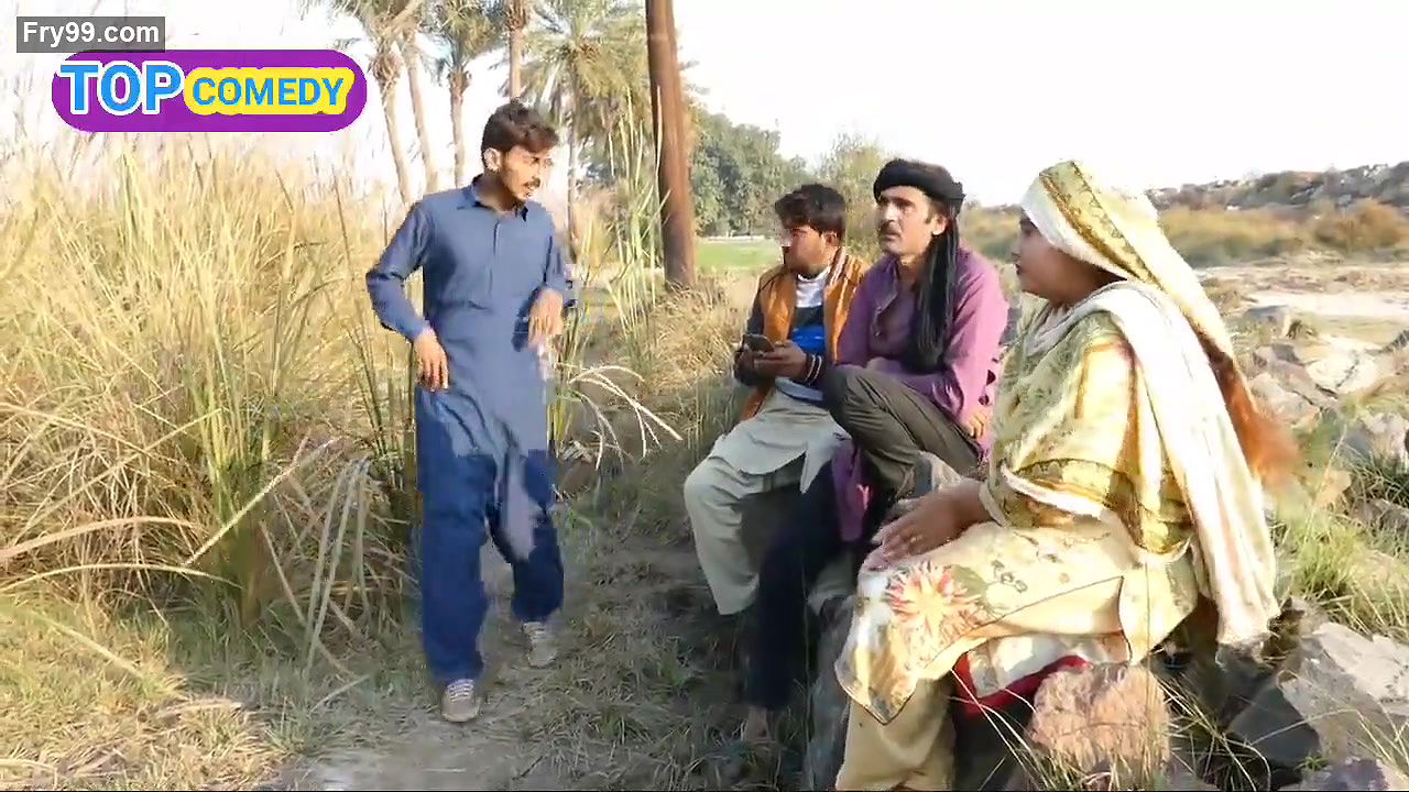 Pk bhabi boobs pres on youtube video