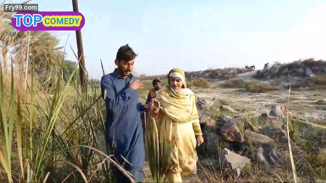 Pk bhabi boobs pres on youtube video