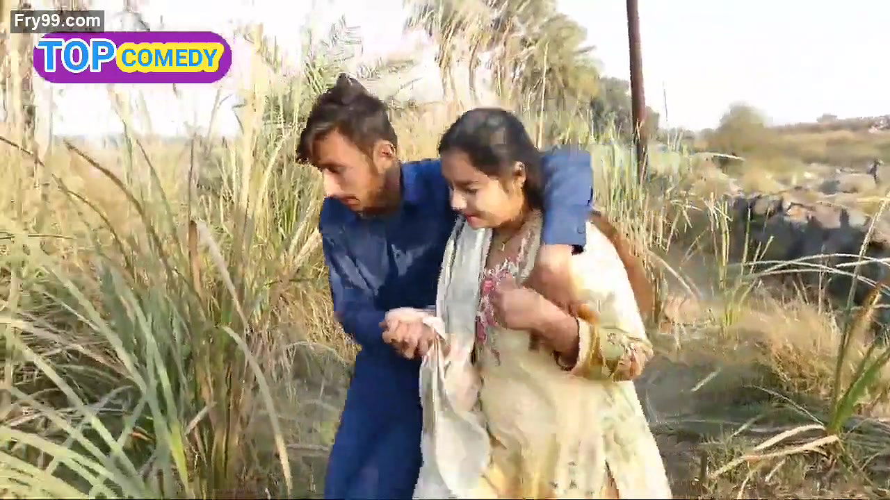 Pk bhabi boobs pres on youtube video