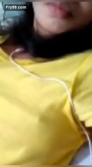 Sexy Girl Showing big boobs