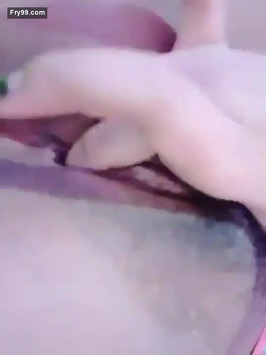 Paki Girl Showing her Boobs and Pussy