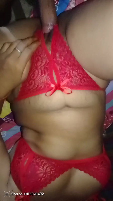 Hot Indian Deshi Girlfriend Cheeting Her BF Fuking Friend Sex in Red Bra and Panty