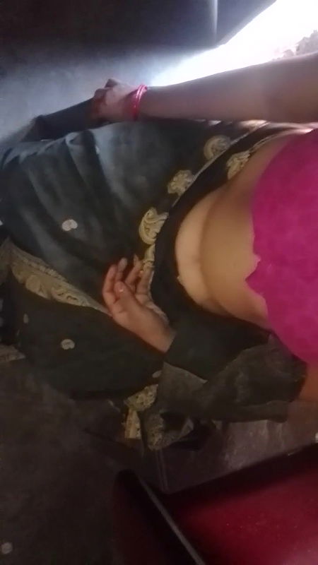 Deshi Indian Hot Village Bhabhi Cheeting Her Husband and Take My Coock in Mouth in Deepthort