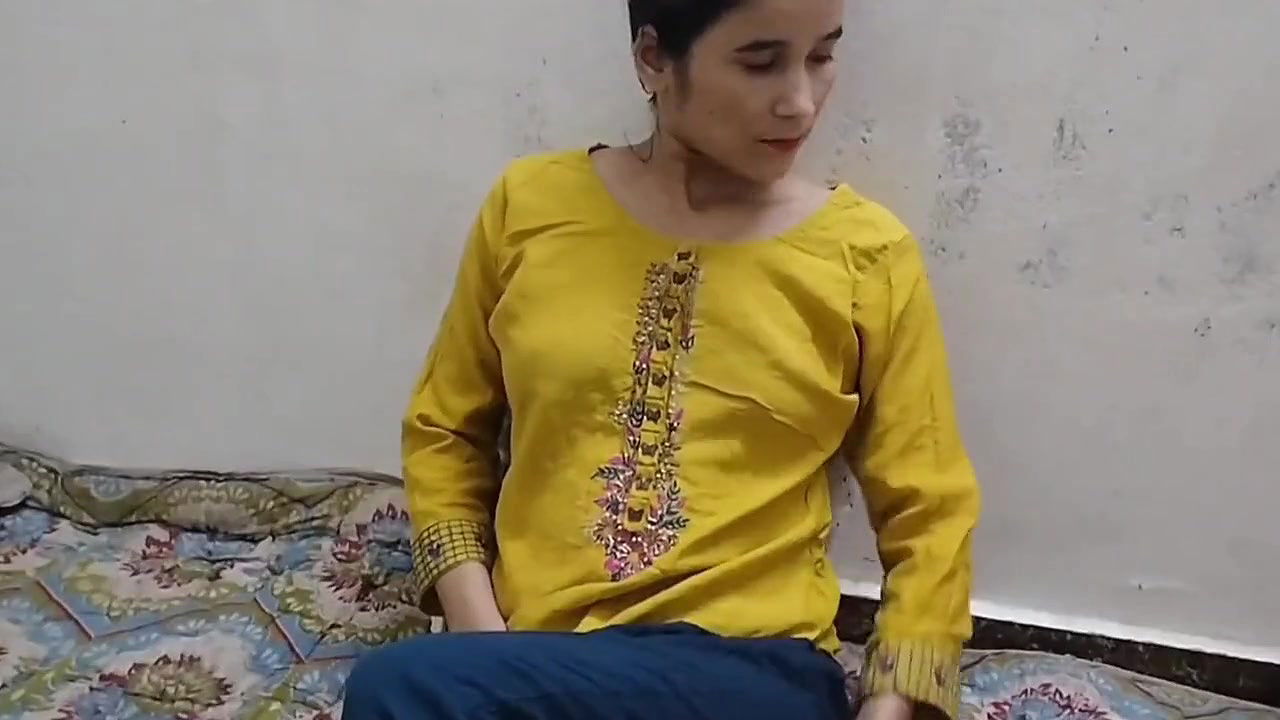 Indian muslim girl ko paise dekar jabar dasti pela