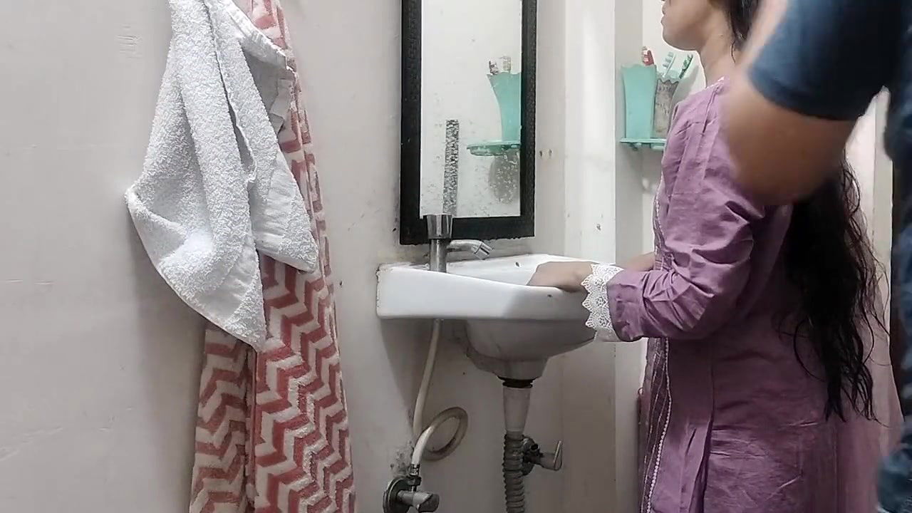 Cute step sister ko nanga kar ke pel diya