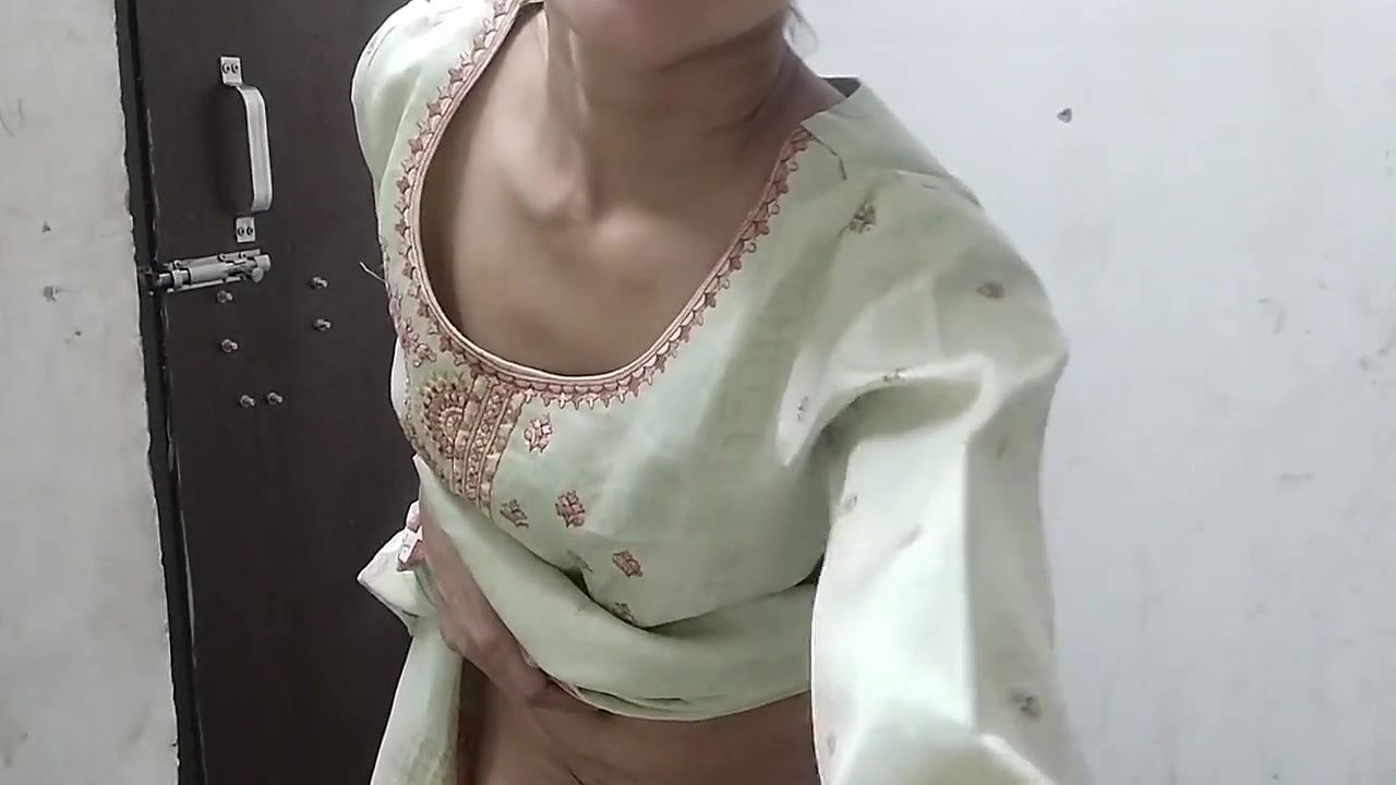 Bhabhi ko ghar pe bula kar jabar dasti pela
