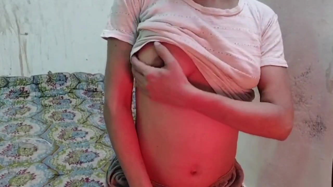 Bhabhi ko ghar me band kar ke pel diya