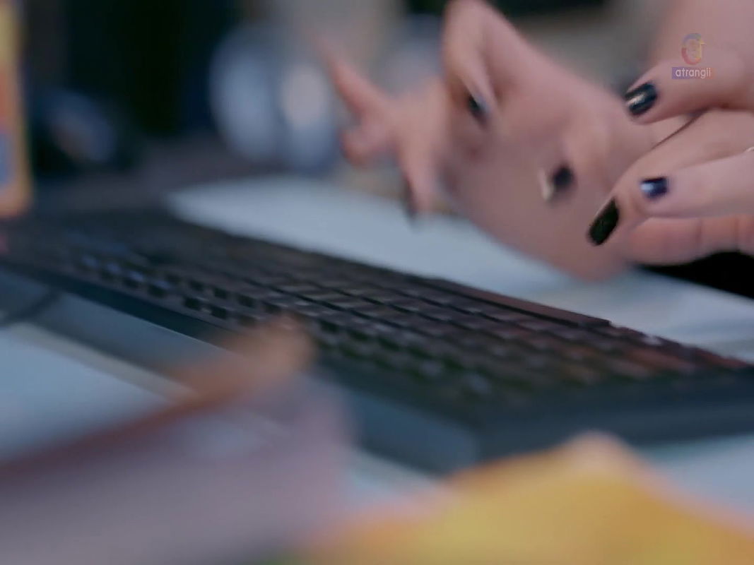 Hotspot (Cash Or Dhoka) (2025) 720p HEVC HDRip Atrangii Short Film