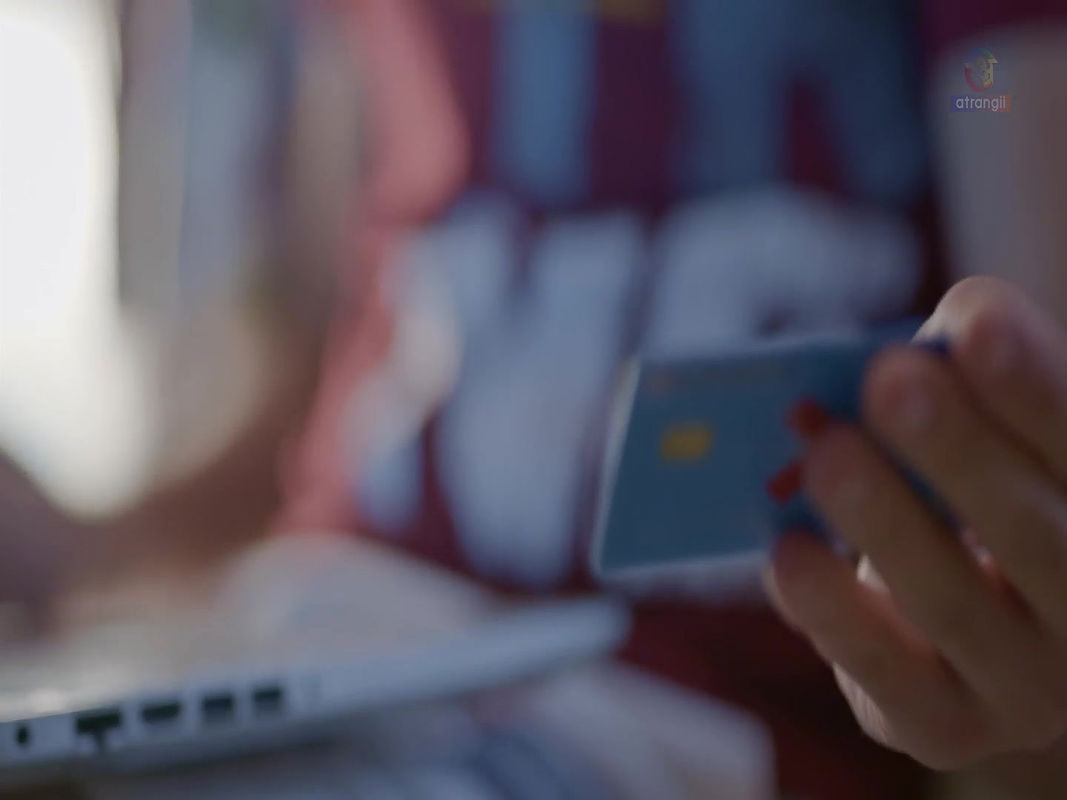 Hotspot (Cash Or Dhoka) (2025) 720p HEVC HDRip Atrangii Short Film