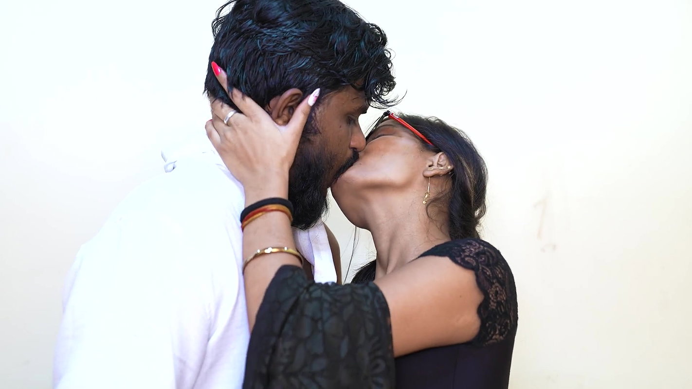 Indian Bhojpuri Girl With Husband’s Friend Hard Hindi Audio