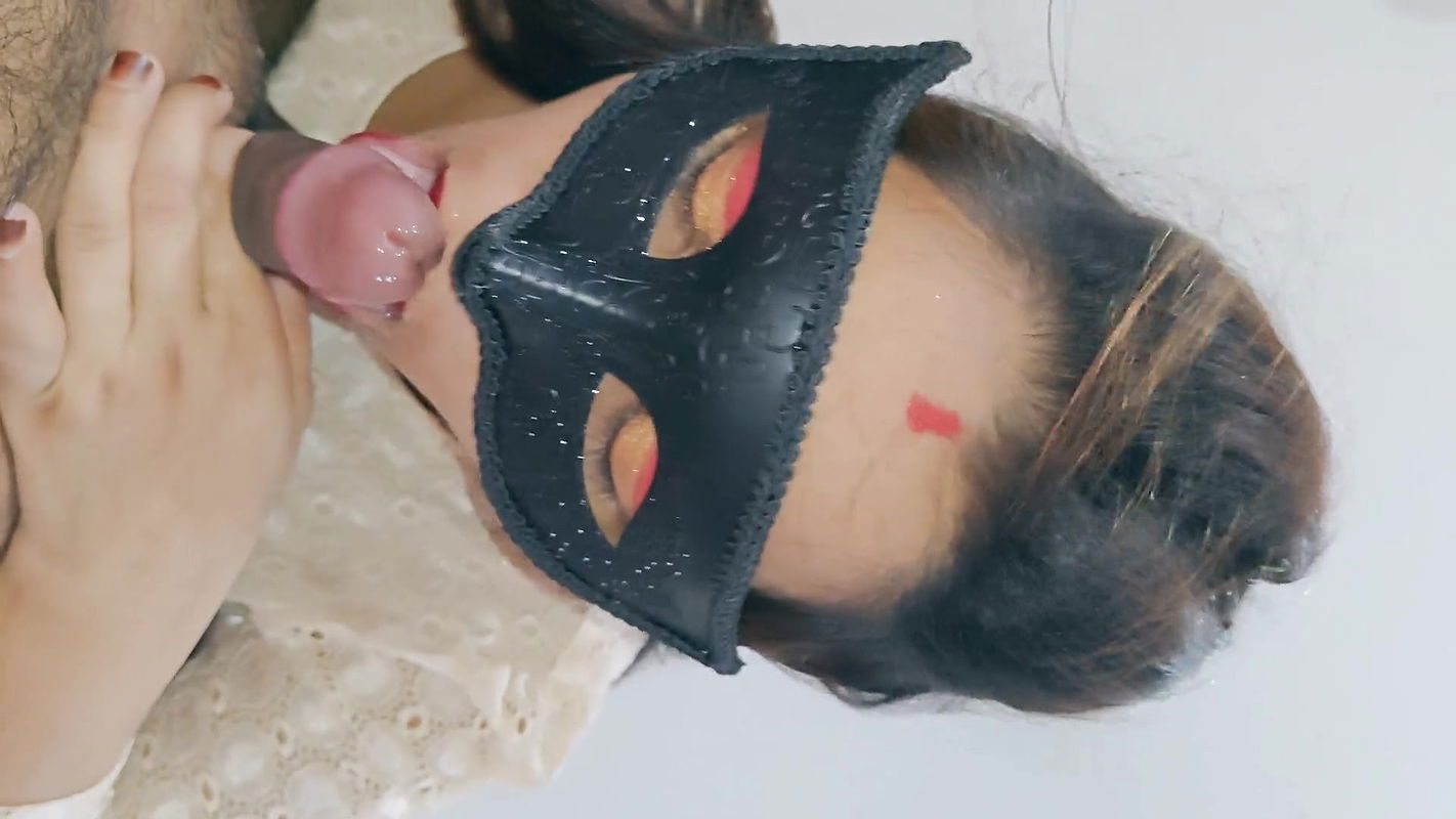 Boyfriend gave in mouth to the girl sucked well