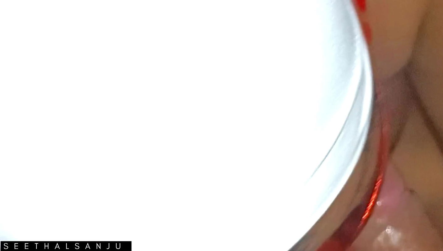 Mallu wife seethal’s pussy eaten by delivery boy and she squirts to his face