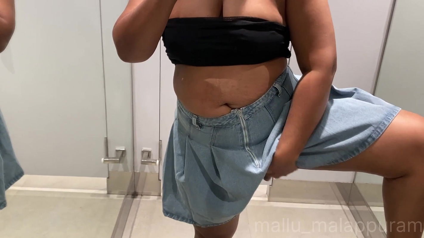 Mallu Wife Trying Sexy Dresses In Trail Room And Fingering From Shopping Mall Trail Room,Malappuram, Kerala