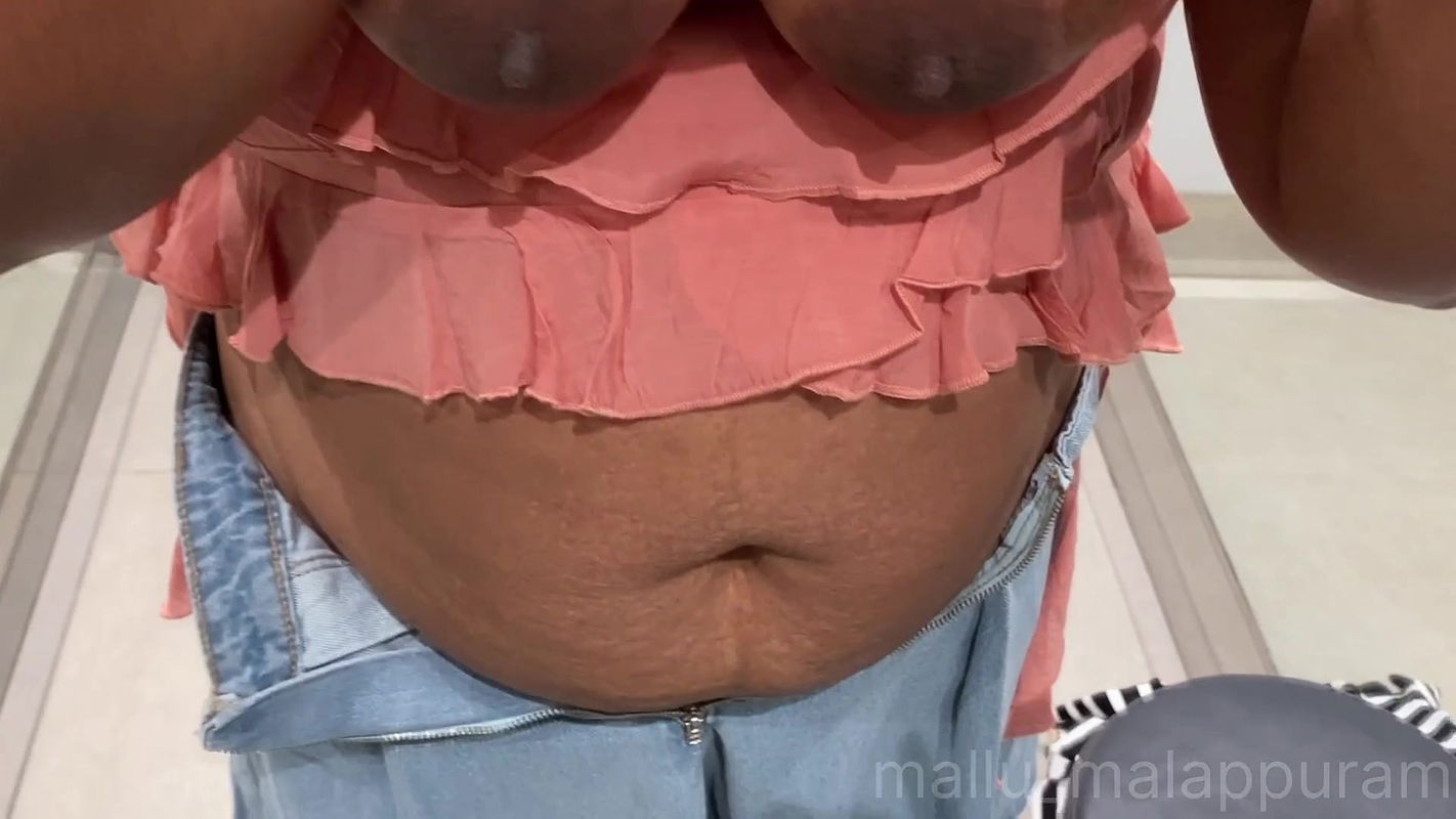 Mallu Wife Trying Sexy Dresses In Trail Room And Fingering From Shopping Mall Trail Room,Malappuram, Kerala