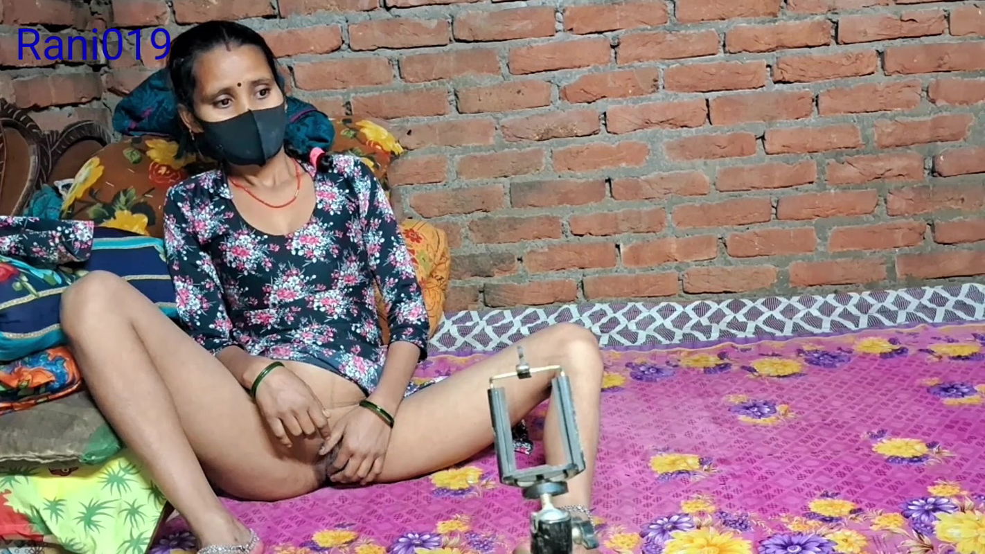 My stepsister was doing nude finger sexy in my room