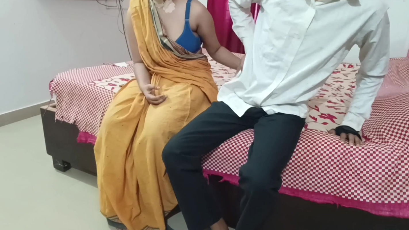 Sasur Ne Apni Jawan Bahu Ko Choda Maalish Karwane Ke Bahane Big Dudu Indian Bahu Sax with her old Sasur Ji everyday