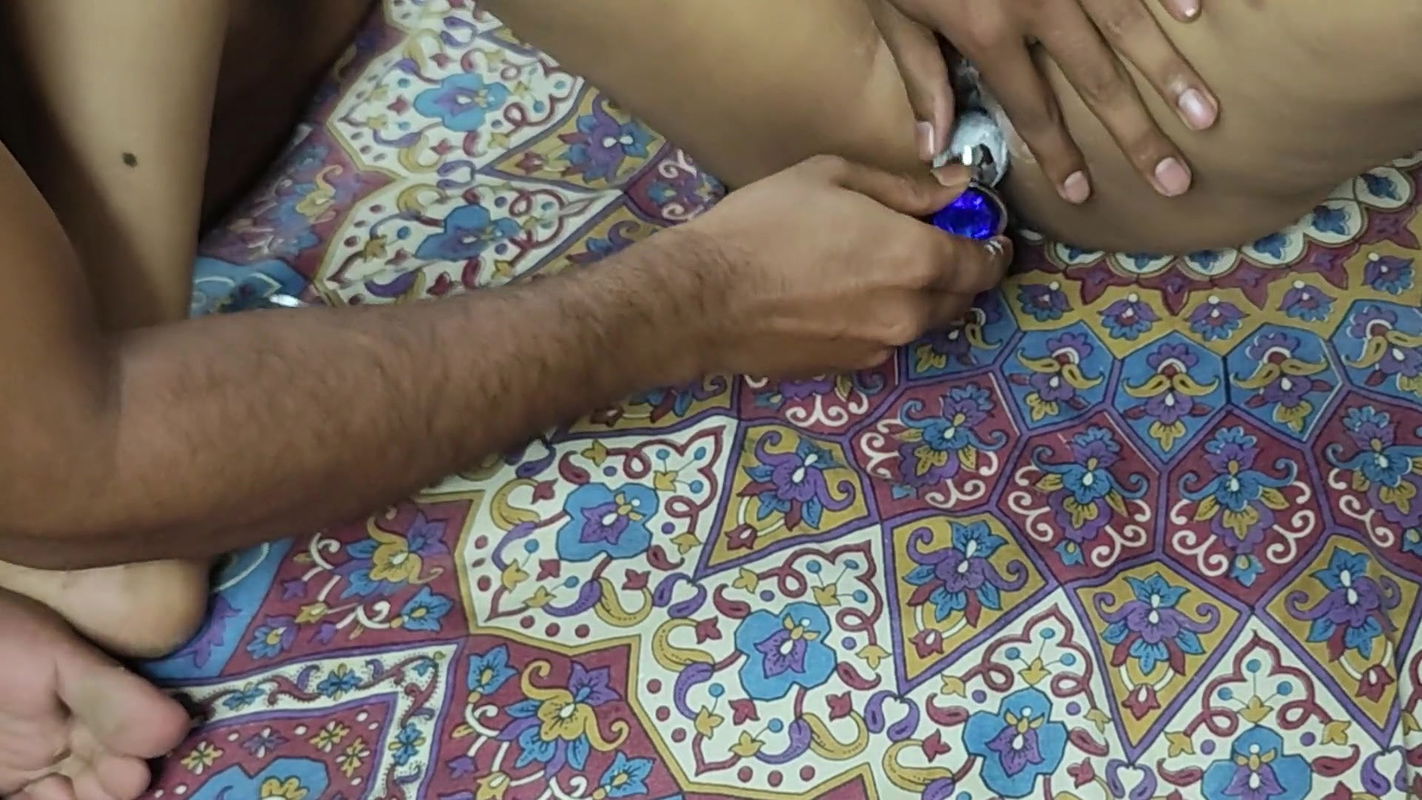 first time wife ki gand me ass plug dal diya painfull Ass Fucking Indian Wife Porn Videos