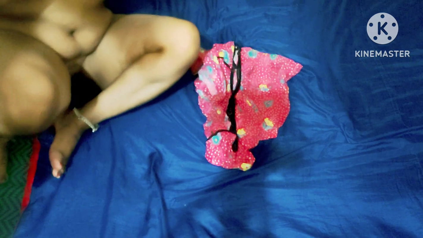 Desi stepmom fuking neighbour boy hard core