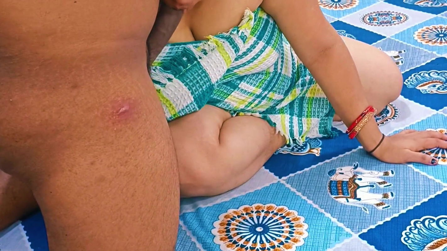 Indian Aunt want 8 inch cock before her husband come