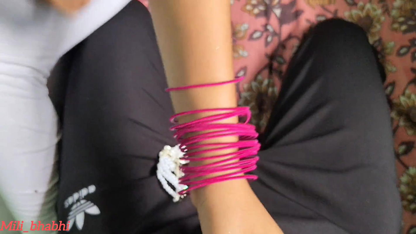 Indian Desi Hot Bhabhi Devar Se Apni Jism Ka Hunger Mitaye xxx , Bhabhi Ko Ghodi Bana Bund Mar De Desi Hindi Sex