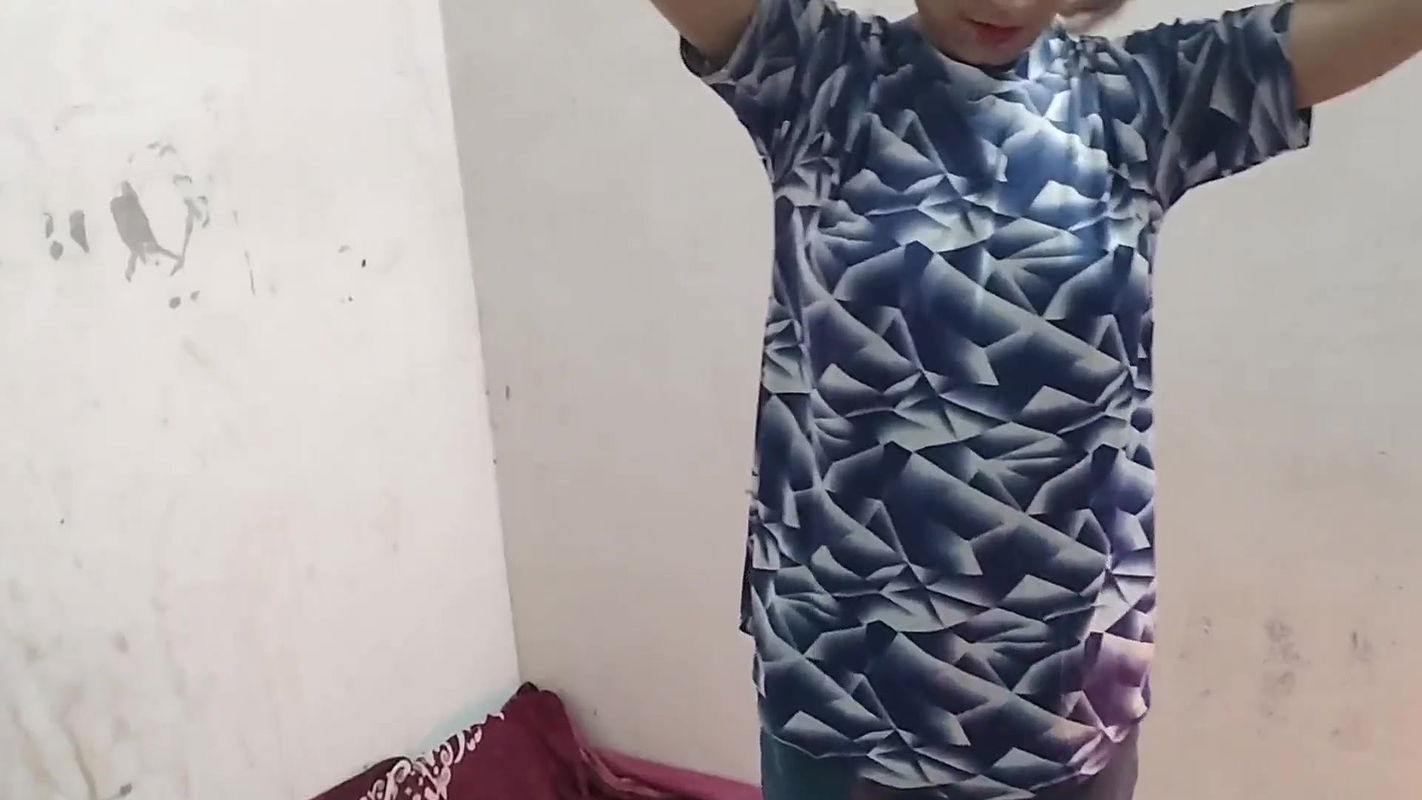 Step sister ko ghar me pakar ke pel diya