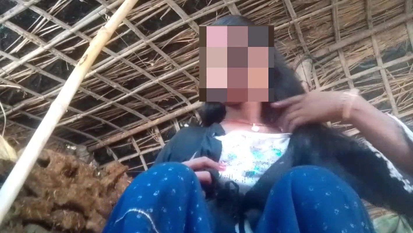 Masturbation pussy by finger in indian oman this village