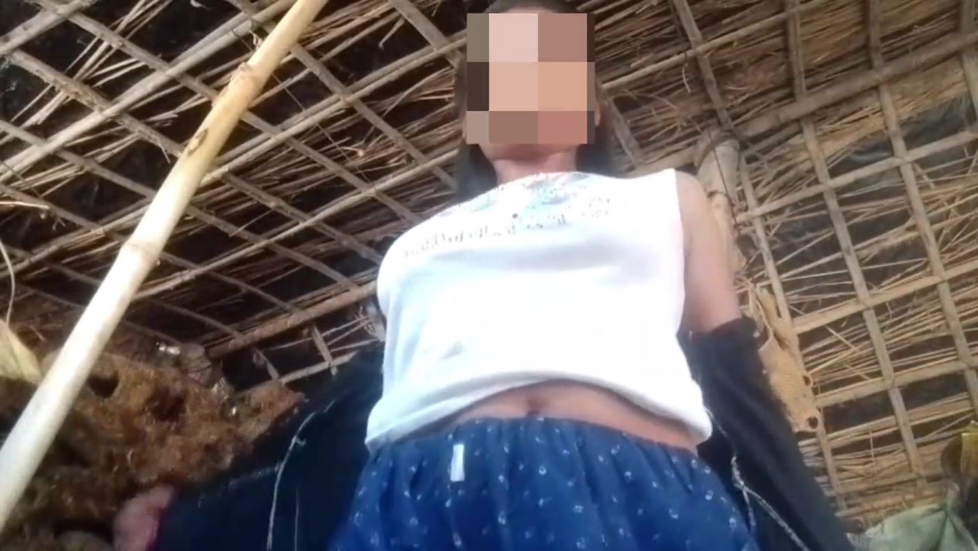 Masturbation pussy by finger in indian oman this village