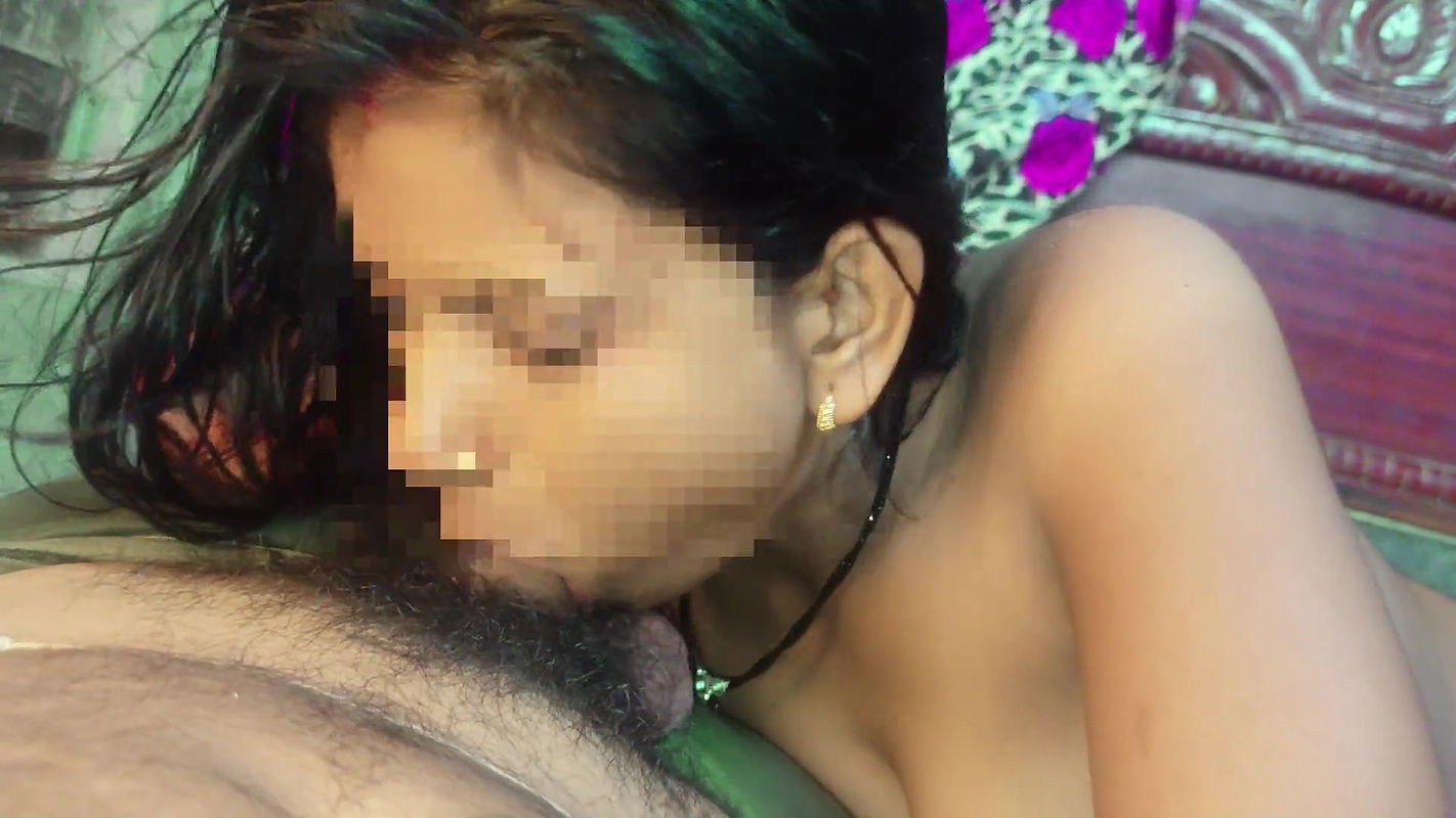 Desi village bhabhi hot masterbuting and family sex