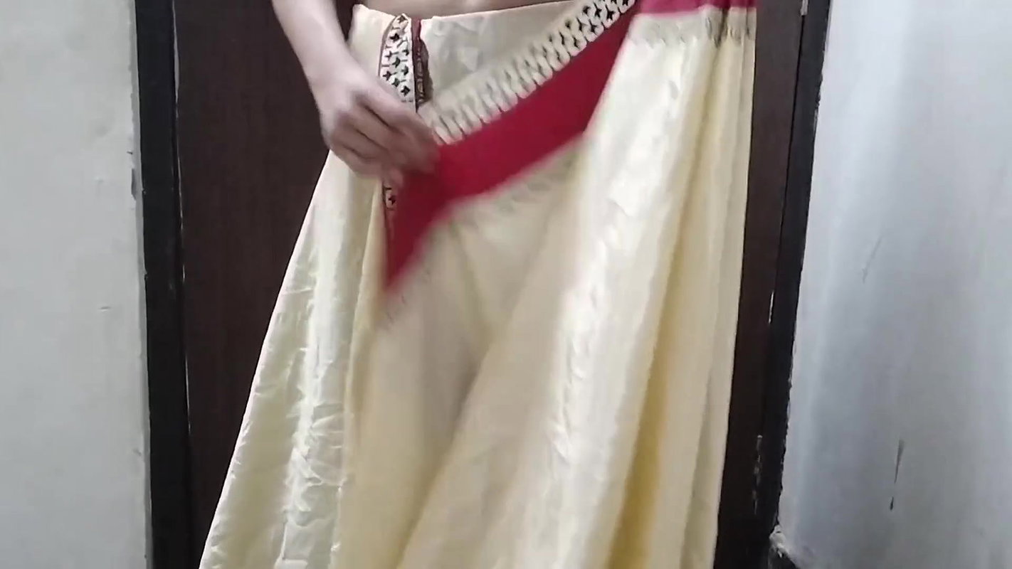 Aunty gave to the lover and called him to the room and kissed him