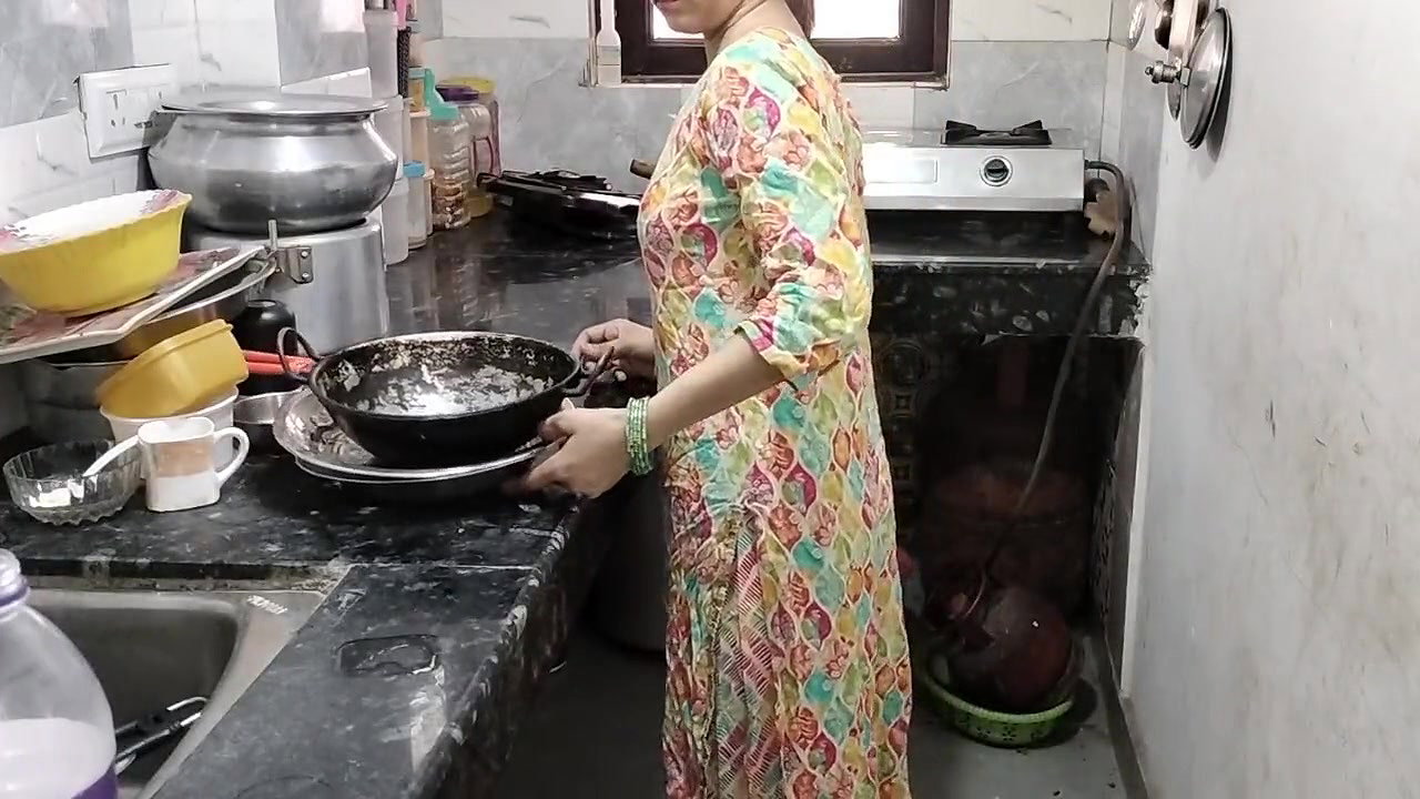 Abbu jaan ne meri jawani dekh kar jabar dasti pela