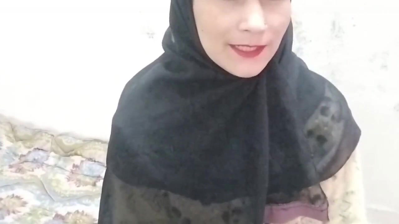 Abbu jaan please muze mat chodiye bahut dard hoti hai